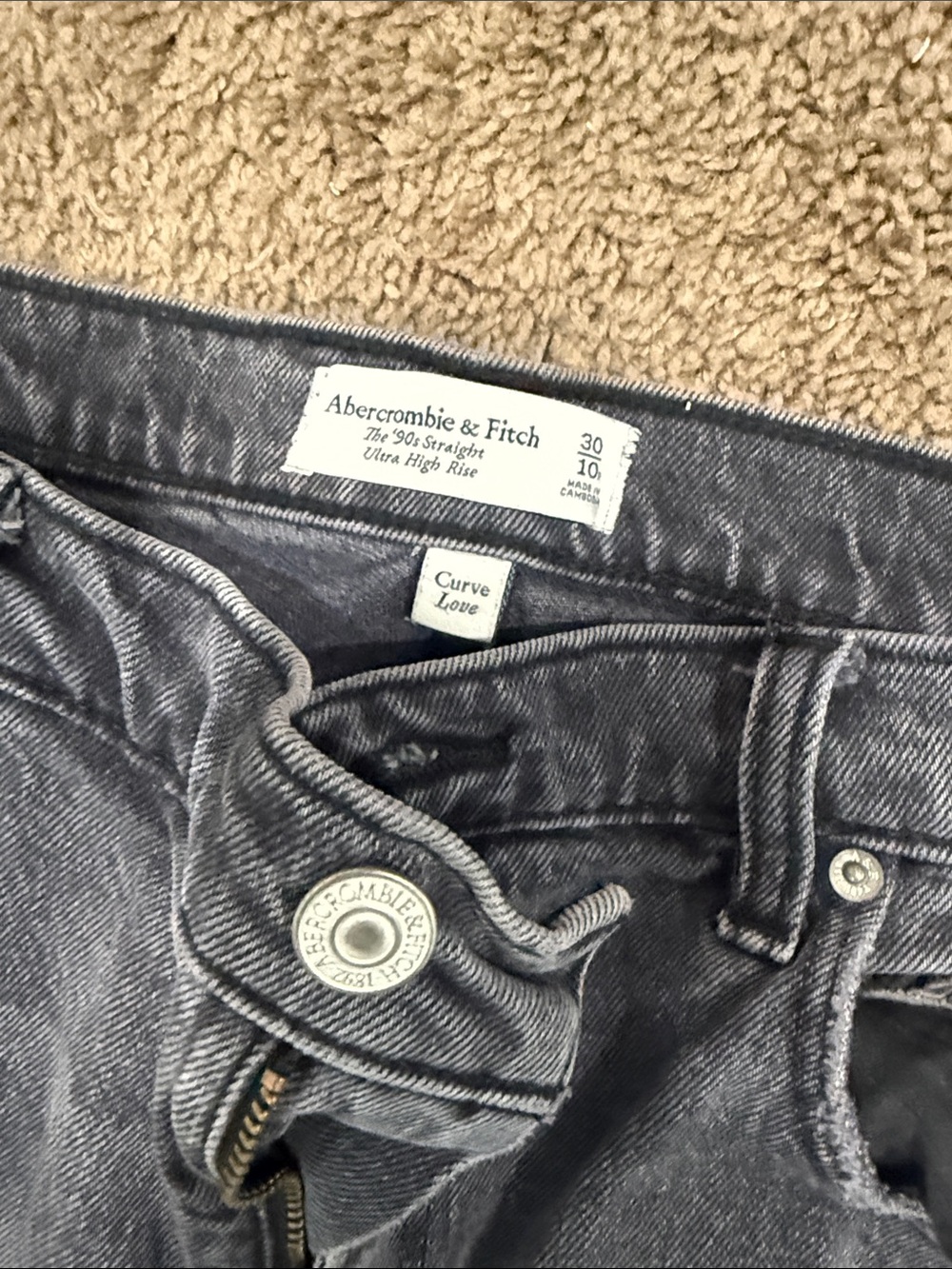 Abercrombie & Fitch Curve Love High-Rise Jeans — Charcoal